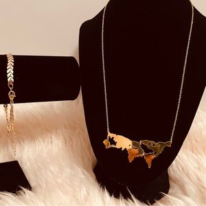 Necklace and bracelet set